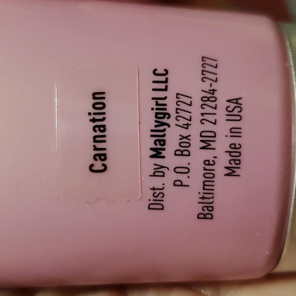 Mally liquid face defender blush (Carnation). - Picture 7 of 8